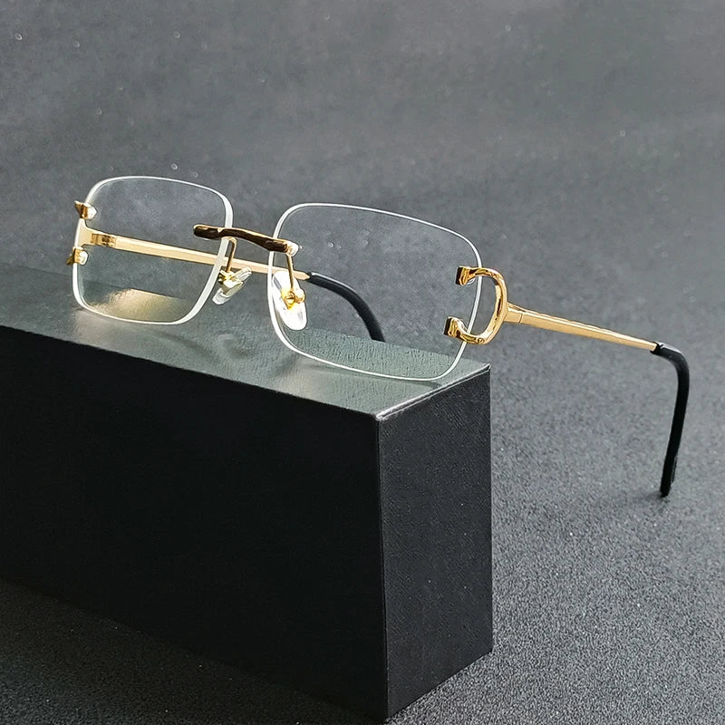 Up Laro Signature Sunglasses – Elegance at First Sight